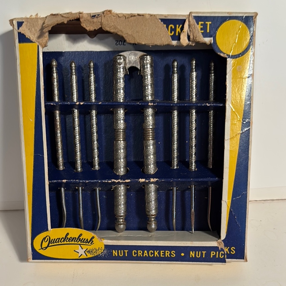 Silver Nut Cracker Set